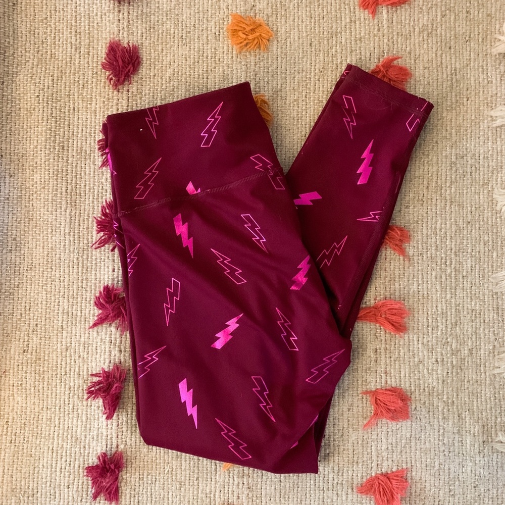 Old Navy lightening bolt workout leggings